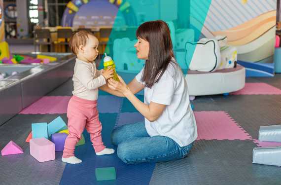 Article de blog_Peut-on travailler en crèche sans diplôme.jpg