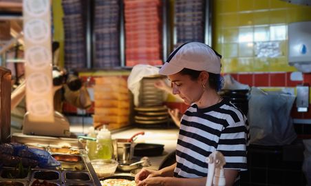 agent-de-restauration_femme (1).jpg